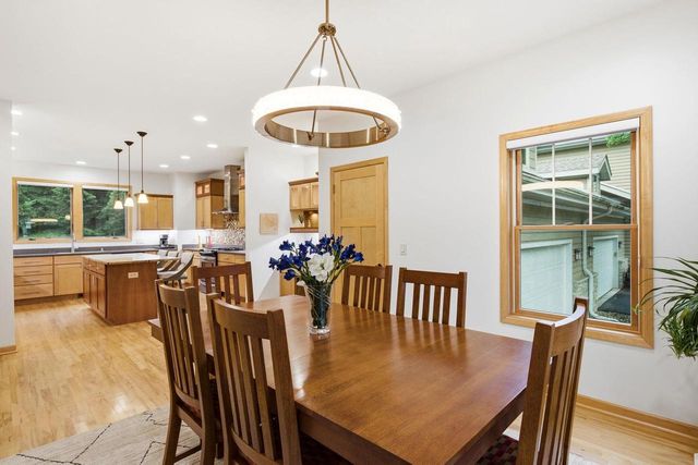 17 Glen Arbor Way, Fitchburg, WI 53711