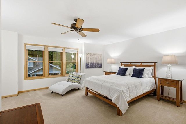 17 Glen Arbor Way, Fitchburg, WI 53711