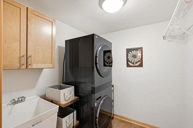 17 Glen Arbor Way, Fitchburg, WI 53711