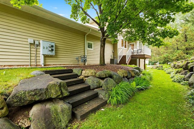 17 Glen Arbor Way, Fitchburg, WI 53711