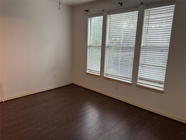 330 Las Colinas Boulevard E 348, Irving, TX 75039
