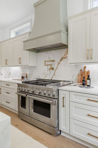 3918B Cross Creek Rd, Nashville, TN 37215