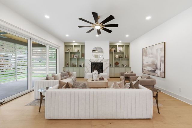 3918B Cross Creek Rd, Nashville, TN 37215