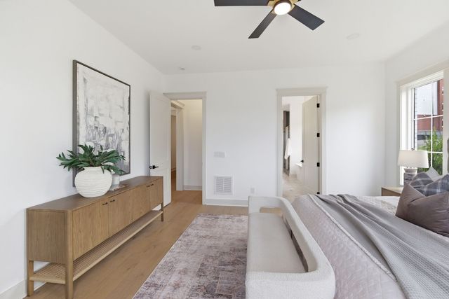 3918B Cross Creek Rd, Nashville, TN 37215