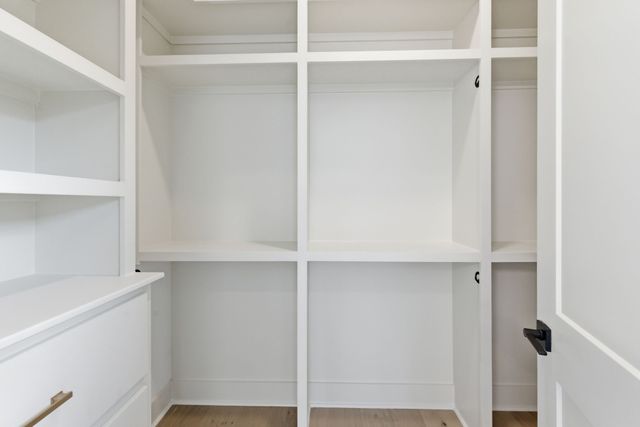 3918B Cross Creek Rd, Nashville, TN 37215