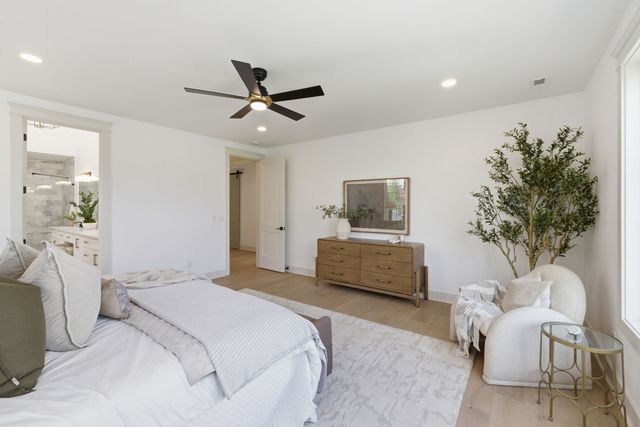 3918B Cross Creek Rd, Nashville, TN 37215