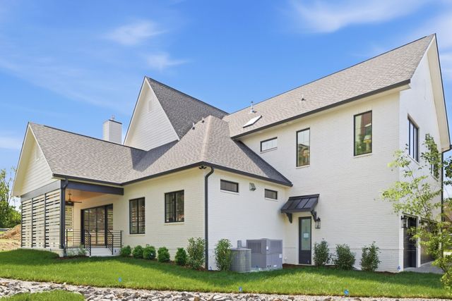 3918B Cross Creek Rd, Nashville, TN 37215