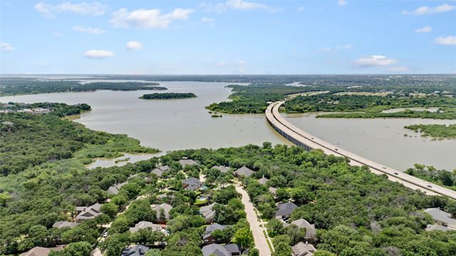 1914 Jesse Way, Corinth, TX 76210