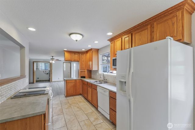 13108 107th Avenue Ct E, Puyallup, WA 98374
