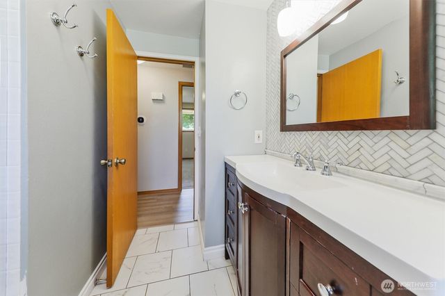 13108 107th Avenue Ct E, Puyallup, WA 98374