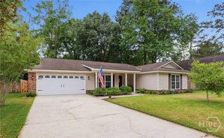 7 Goldfinch Court W, Savannah, GA 31419