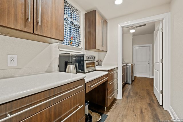 503 Private Road 5764, Lacoste, TX 78039