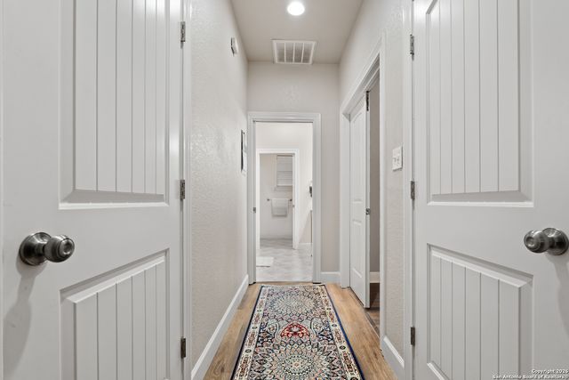 503 Private Road 5764, Lacoste, TX 78039