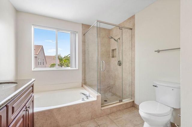10425 Buena Ventura Drive, Boca Raton, FL 33498