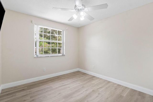 10425 Buena Ventura Drive, Boca Raton, FL 33498