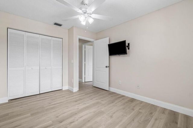 10425 Buena Ventura Drive, Boca Raton, FL 33498