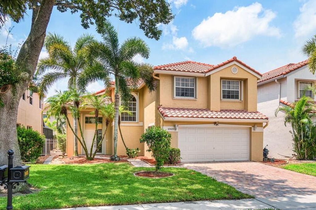 10425 Buena Ventura Drive, Boca Raton, FL 33498
