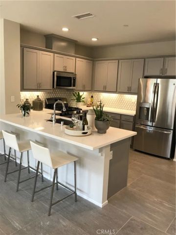 275 W Via Presido 107, Ontario, CA 91762