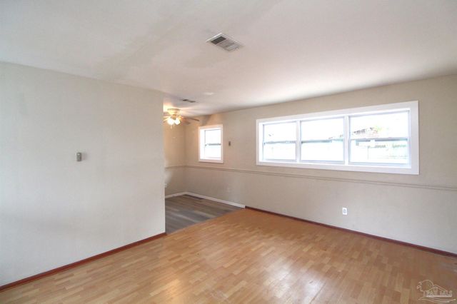 4512 Chantilly Way, Pensacola, FL 32505