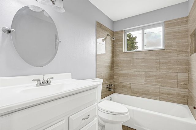 2107 N Rayburn Court, Pasadena, TX 77502