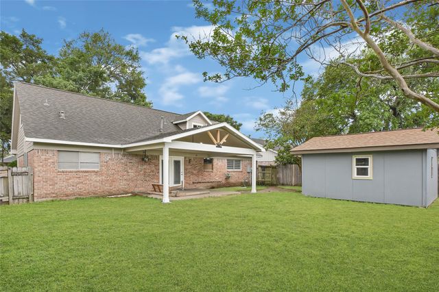 2107 N Rayburn Court, Pasadena, TX 77502