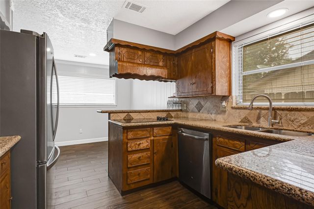 2107 N Rayburn Court, Pasadena, TX 77502