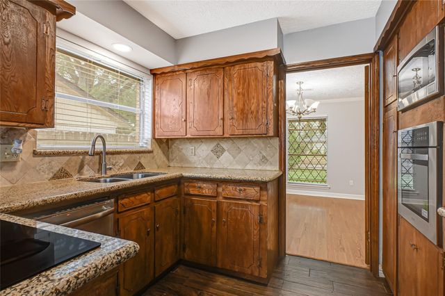 2107 N Rayburn Court, Pasadena, TX 77502