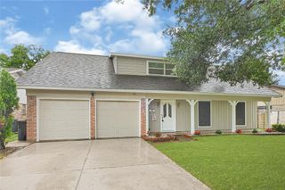 2107 N Rayburn Court, Pasadena, TX 77502