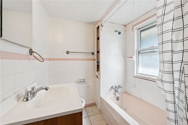 220 ONEIDA STREET, Monessen, PA 15062