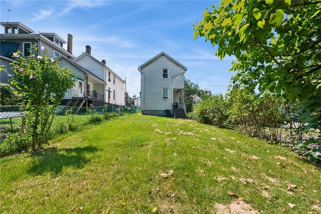 220 ONEIDA STREET, Monessen, PA 15062