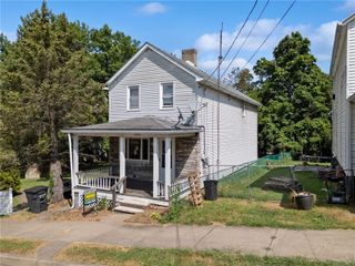 220 ONEIDA STREET, Monessen, PA 15062
