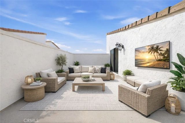 5310 Zelzah Avenue 302, Encino, CA 91316
