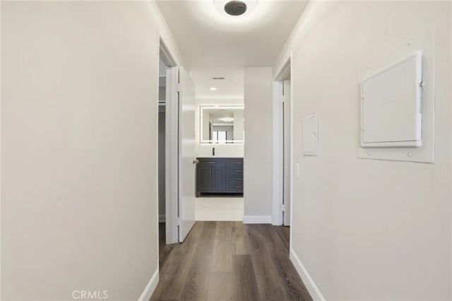 5310 Zelzah Avenue 302, Encino, CA 91316