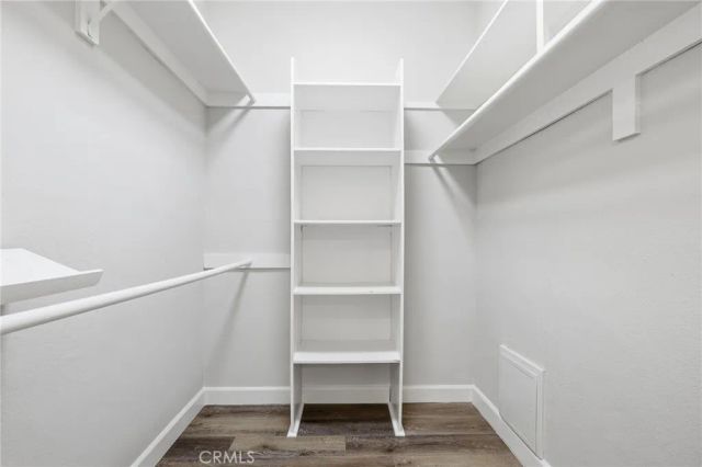 5310 Zelzah Avenue 302, Encino, CA 91316