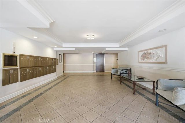 5310 Zelzah Avenue 302, Encino, CA 91316