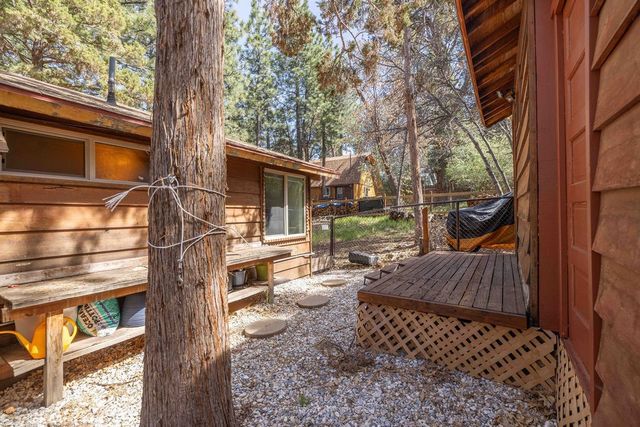 212 Moreno, Sugarloaf, CA 92386