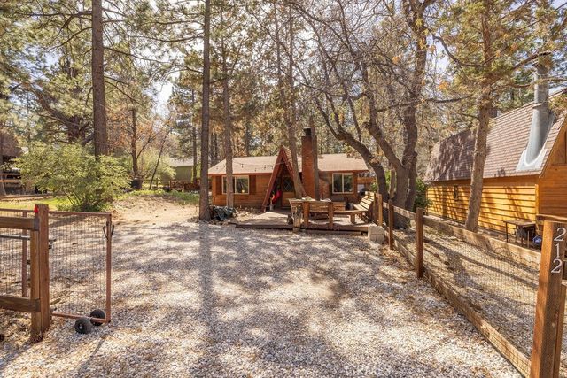 212 Moreno, Sugarloaf, CA 92386