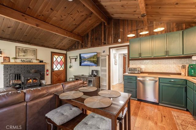 212 Moreno, Sugarloaf, CA 92386