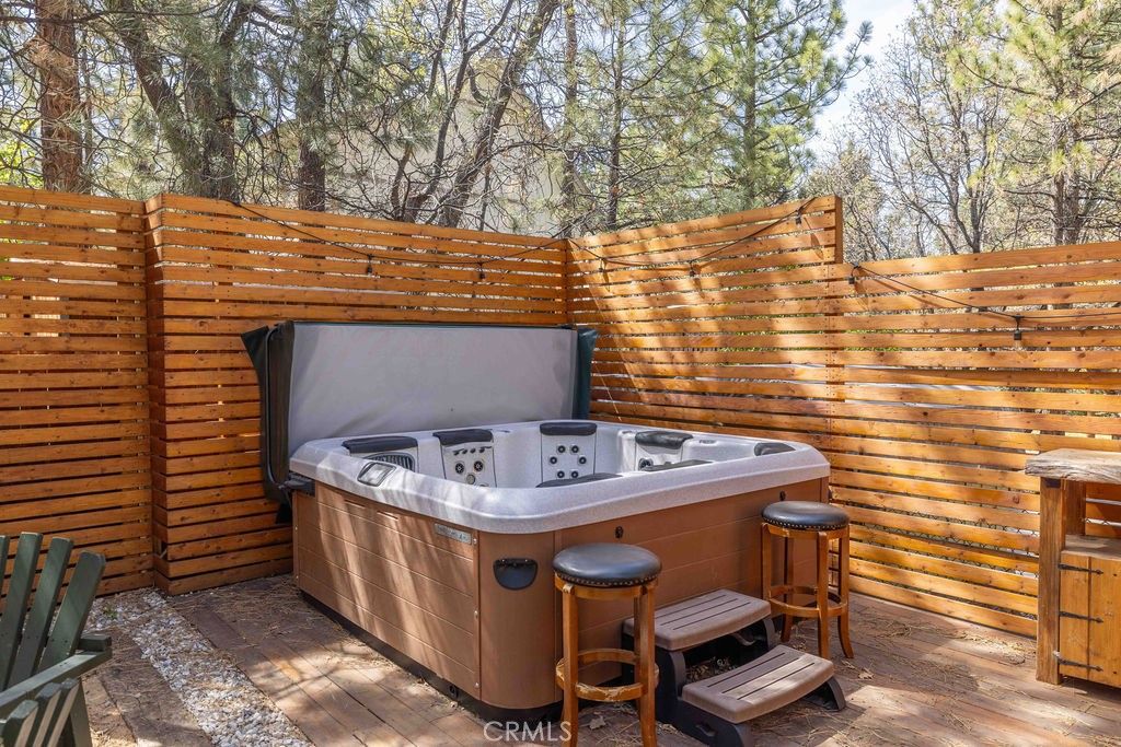 Image 23 of property listing at 212 Moreno, Sugarloaf, CA 92386