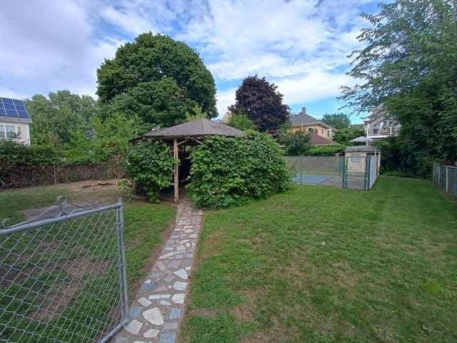 51 Winter St C, Arlington, MA 02474