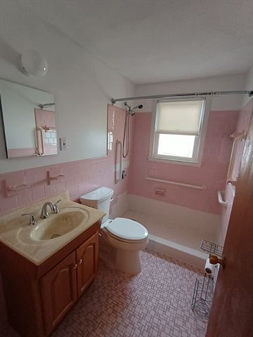 51 Winter St C, Arlington, MA 02474