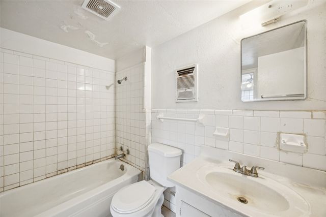 3018 Harlan Drive, Mesquite, TX 75150