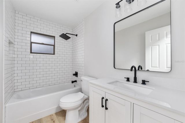 320 SE 41ST AVENUE, Ocala, FL 34471