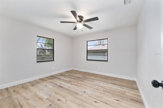 320 SE 41ST AVENUE, Ocala, FL 34471