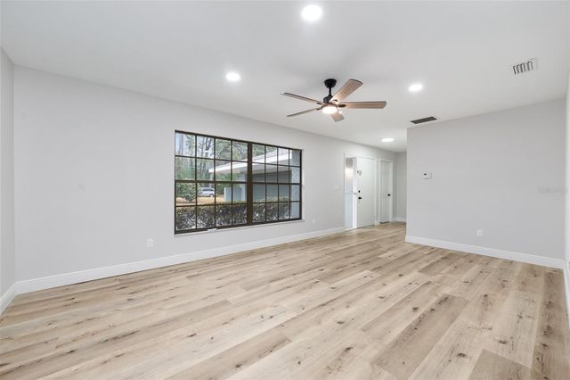 320 SE 41ST AVENUE, Ocala, FL 34471