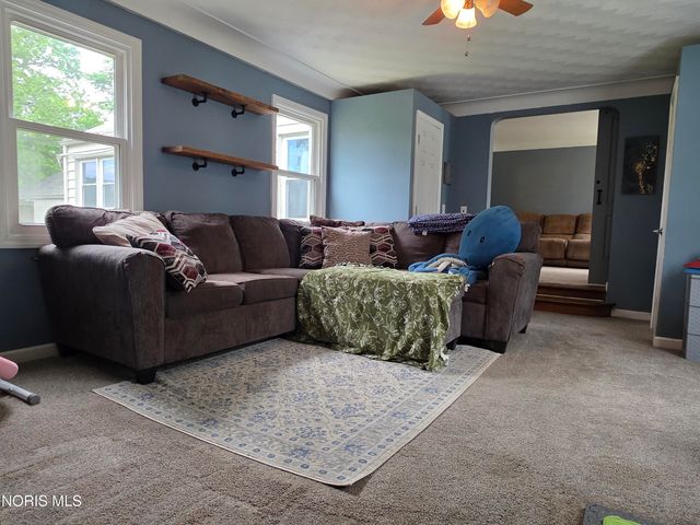 5841 Pickard Drive, Toledo, OH 43613