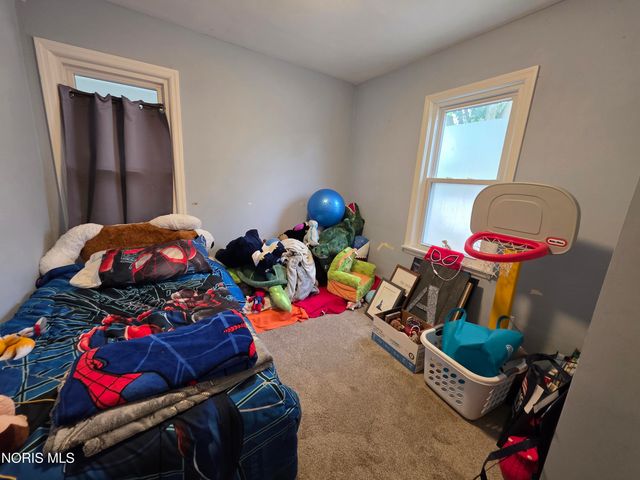 5841 Pickard Drive, Toledo, OH 43613