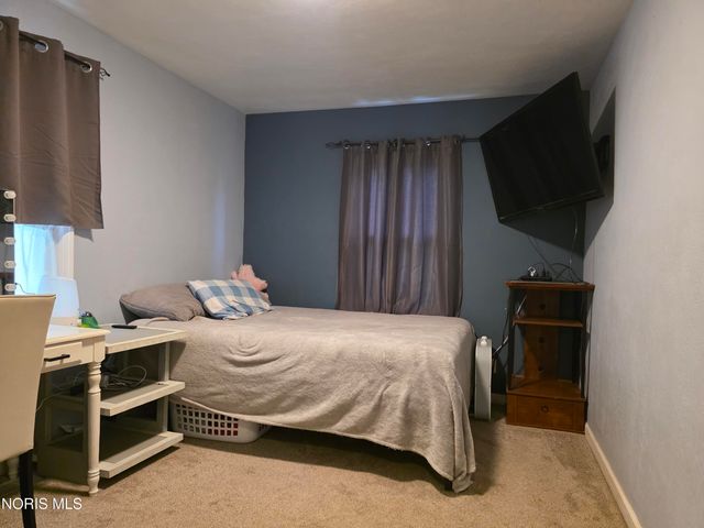 5841 Pickard Drive, Toledo, OH 43613
