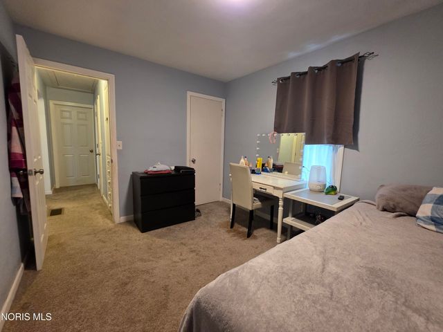 5841 Pickard Drive, Toledo, OH 43613