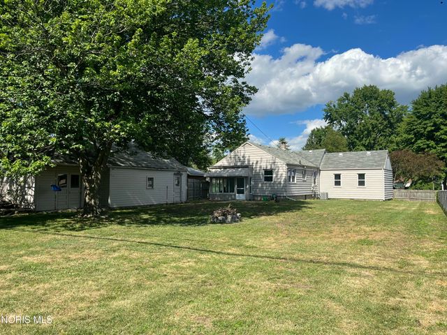5841 Pickard Drive, Toledo, OH 43613